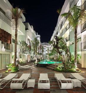 Отель Prani Legian Экстерьер фото